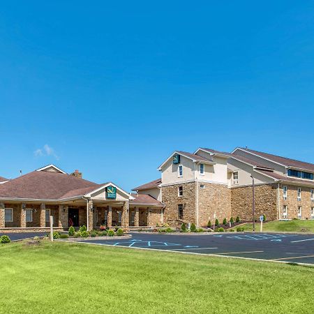 Quality Inn & Suites Bedford West Buitenkant foto