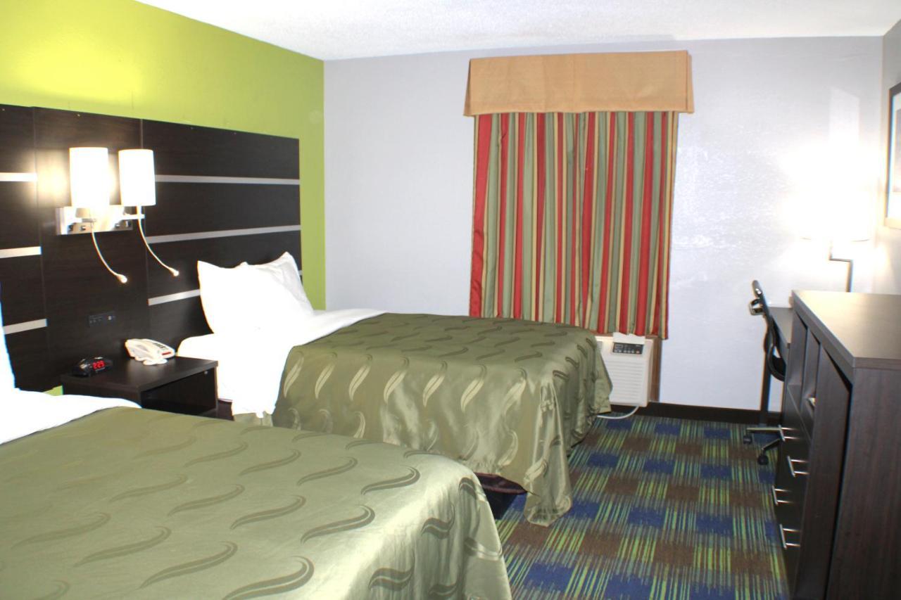 Quality Inn & Suites Bedford West Buitenkant foto