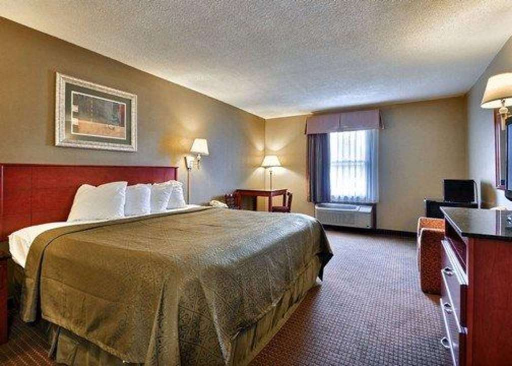 Quality Inn & Suites Bedford West Kamer foto