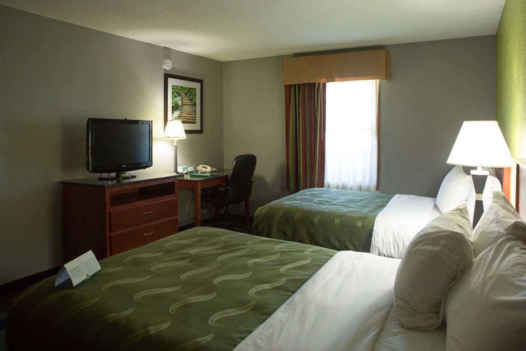 Quality Inn & Suites Bedford West Kamer foto