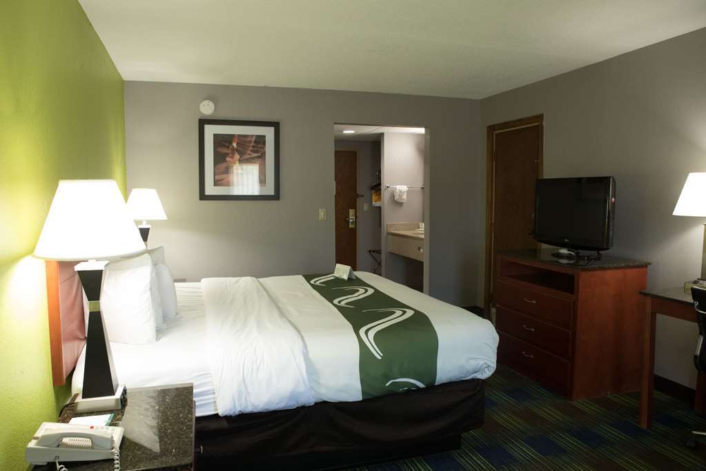 Quality Inn & Suites Bedford West Kamer foto