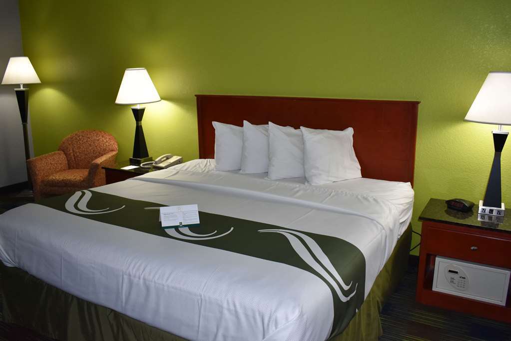 Quality Inn & Suites Bedford West Kamer foto